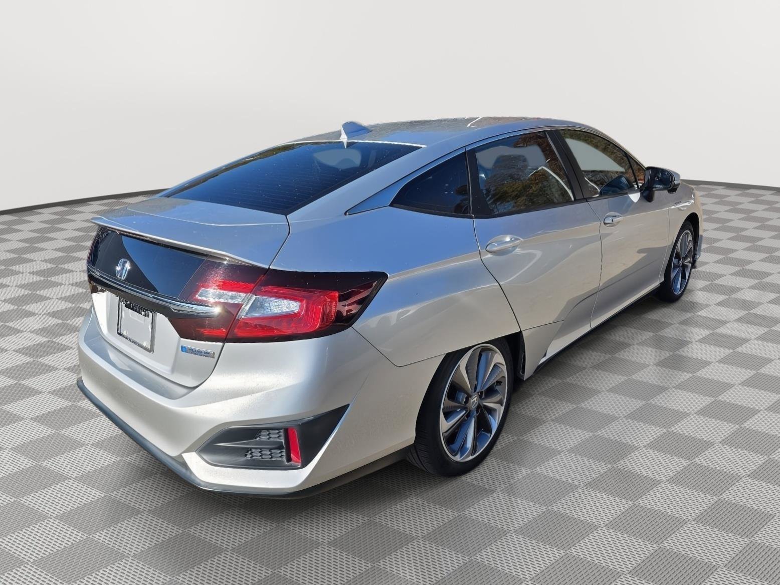 Used 2019 Honda Clarity Plug-In Hybrid image 5
