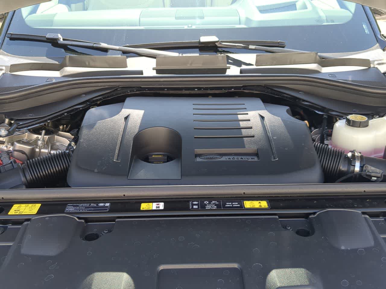 New 2026 Land Rover Range Rover SE AWD/4WD image 14