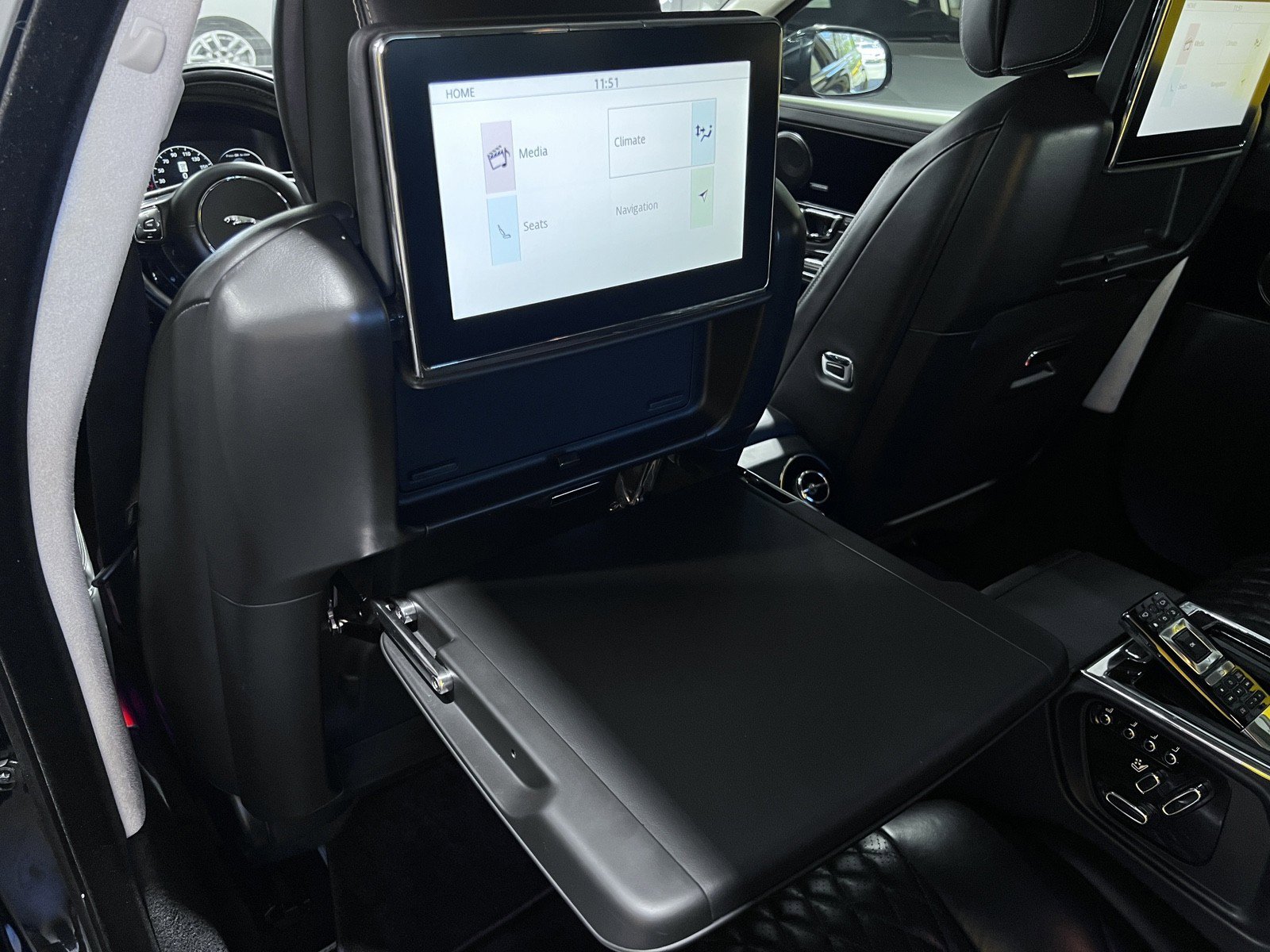 Used 2018 Jaguar XJ L Supercharged image 31