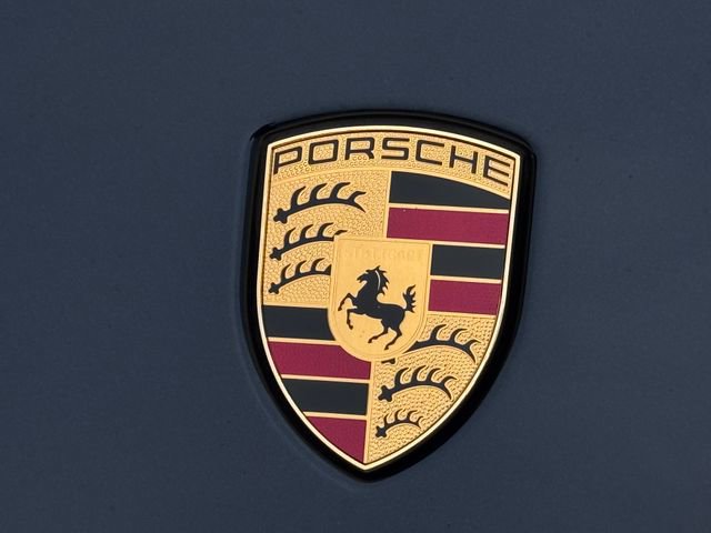 Certified 2021 Porsche Macan AWD/4WD image 28