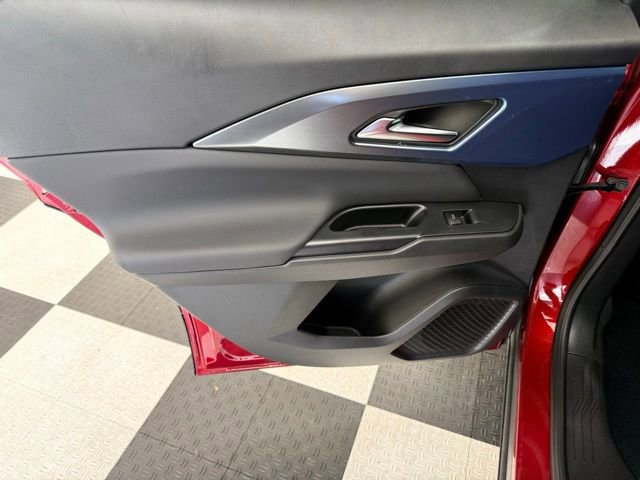 New 2026 Chevrolet Equinox EV LT image 17