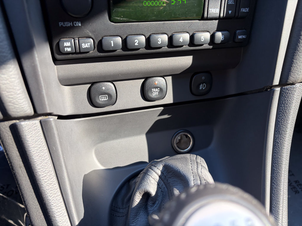 Used 2004 Ford Mustang Cobra RWD image 29