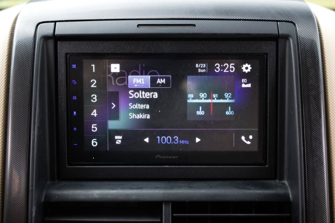 Used 2006 Ford Explorer XLT RWD image 32
