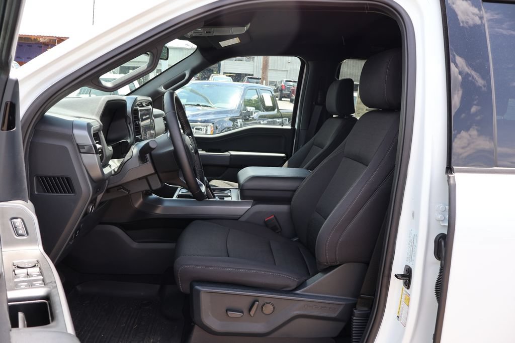 New 2026 Ford F150 XLT w/ Equipment Group 302A MID AWD/4WD image 17
