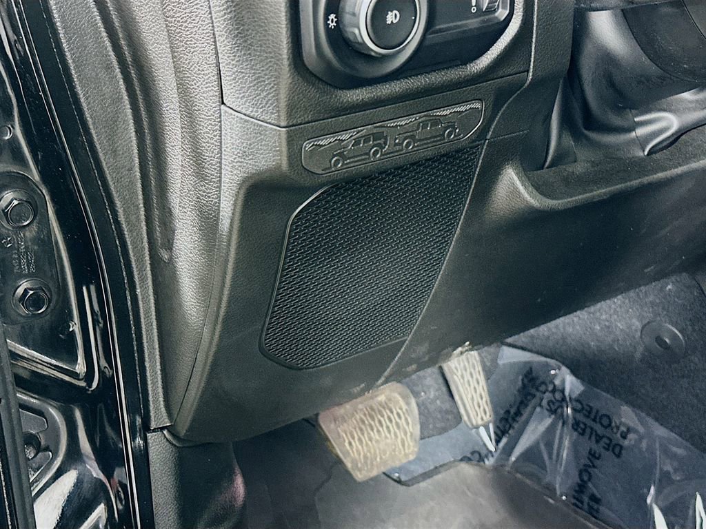 Used 2024 Jeep Wrangler Unlimited Sport AWD/4WD image 26
