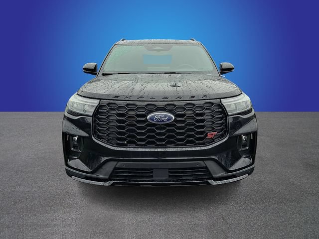 Used 2025 Ford Explorer ST AWD/4WD image 2