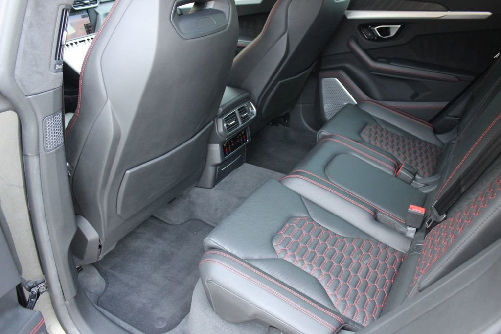 Used 2019 Lamborghini Urus image 31