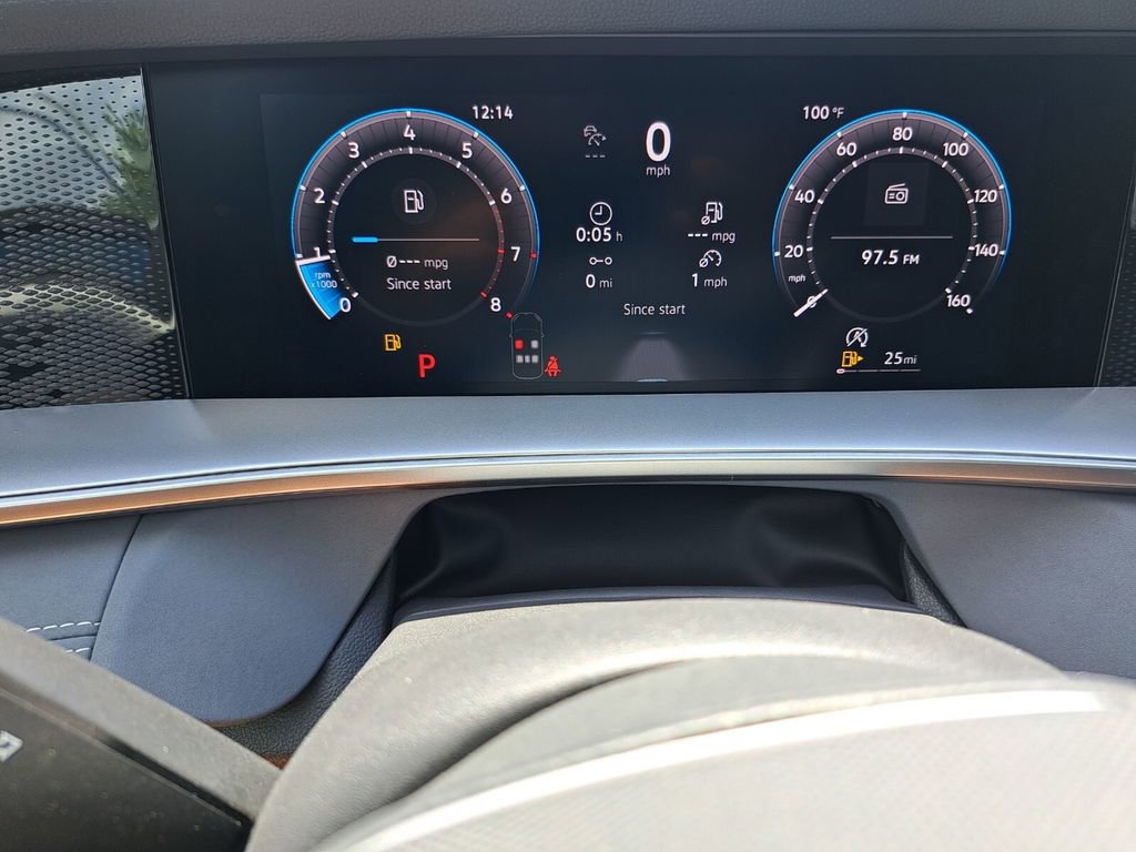 New 2026 Volkswagen Tiguan SE FWD image 12