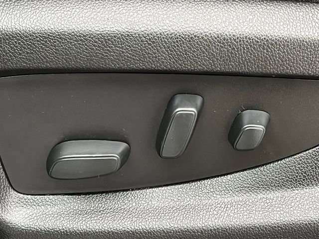 Used 2019 Chevrolet Silverado 1500 LT w/ LPO, Chrome Package image 18