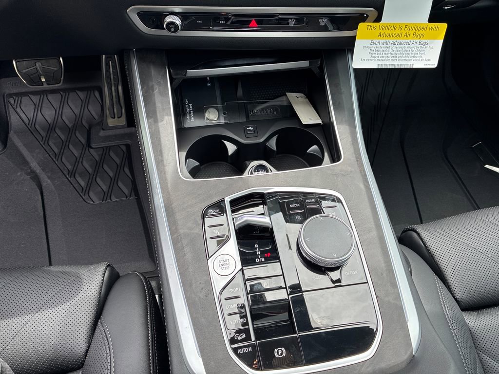 New 2026 BMW X5 xDrive40i w/ M Sport Package AWD/4WD image 15