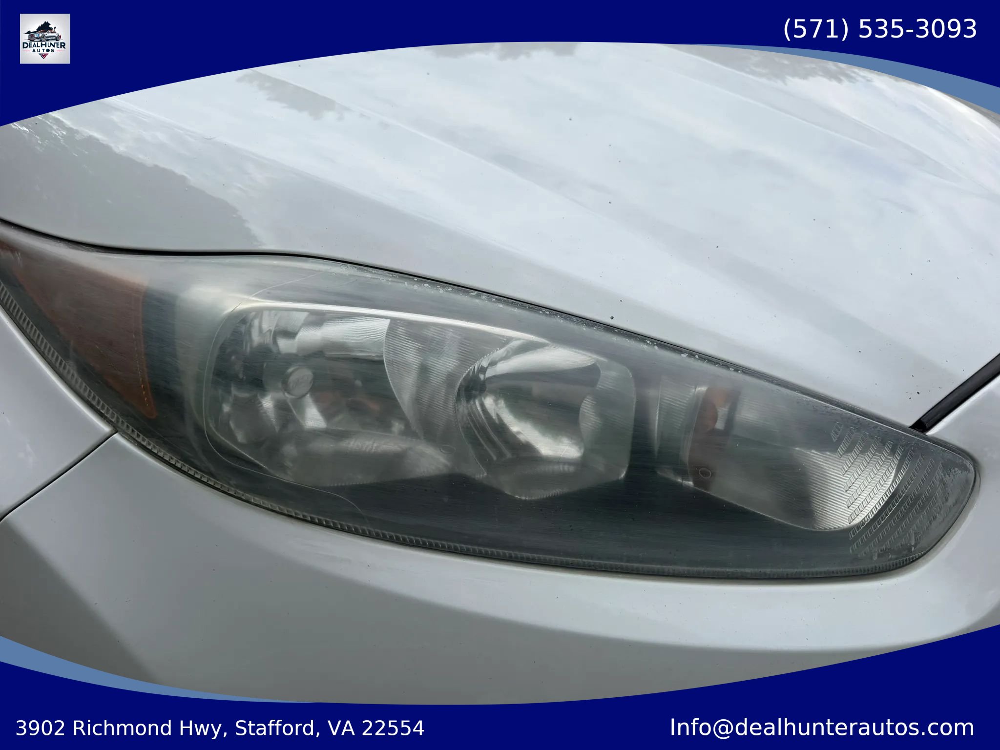 Used 2015 Ford Fiesta ST FWD image 4