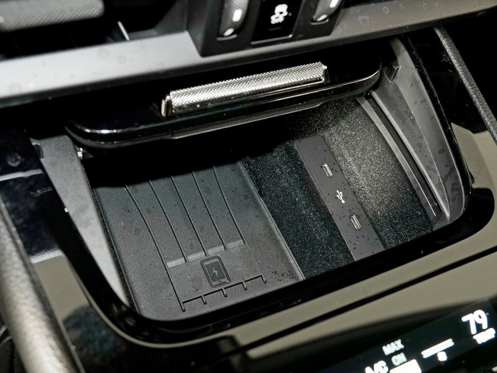 Certified 2024 Porsche Cayenne Coupe AWD/4WD image 31