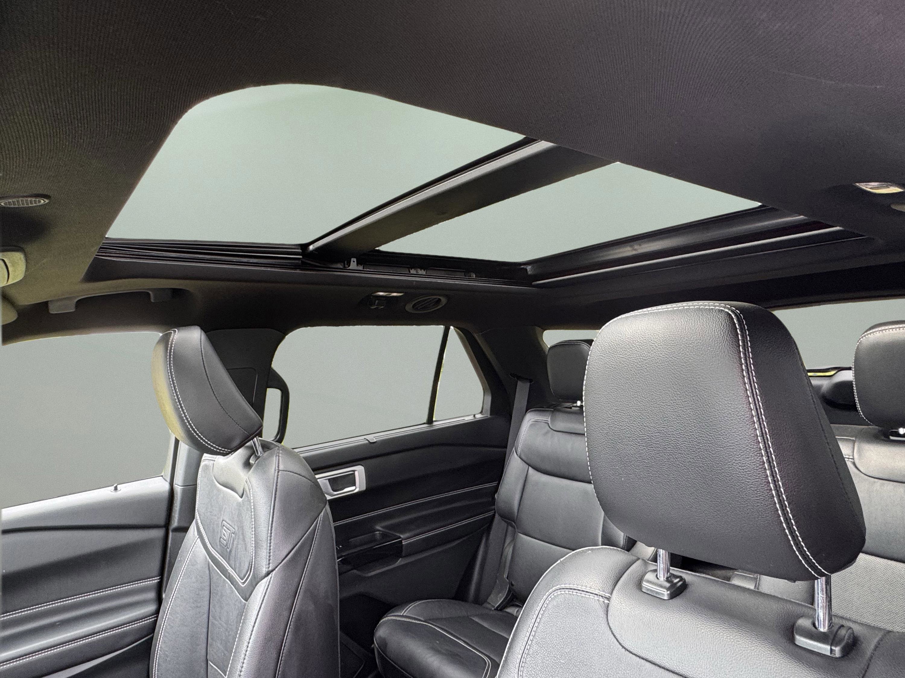 Used 2023 Ford Explorer ST w/ Equipment Group 401A AWD/4WD image 20