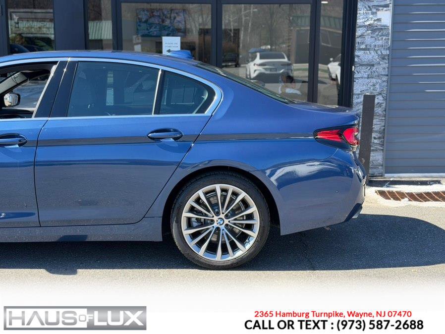 Used 2021 BMW 530i xDrive w/ Convenience Package AWD/4WD image 10