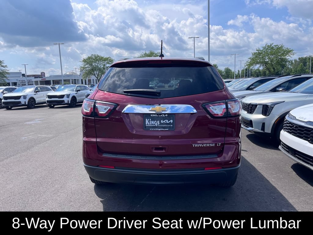 Used 2016 Chevrolet Traverse LT FWD image 4