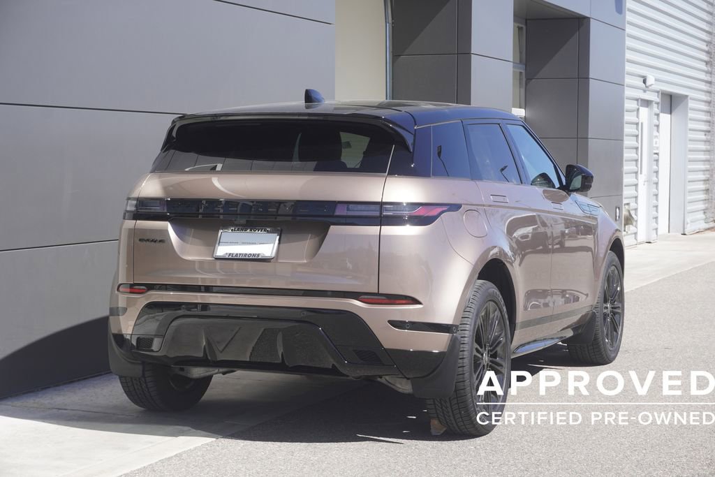 Used 2026 Land Rover Range Rover Evoque Dynamic SE AWD/4WD image 2