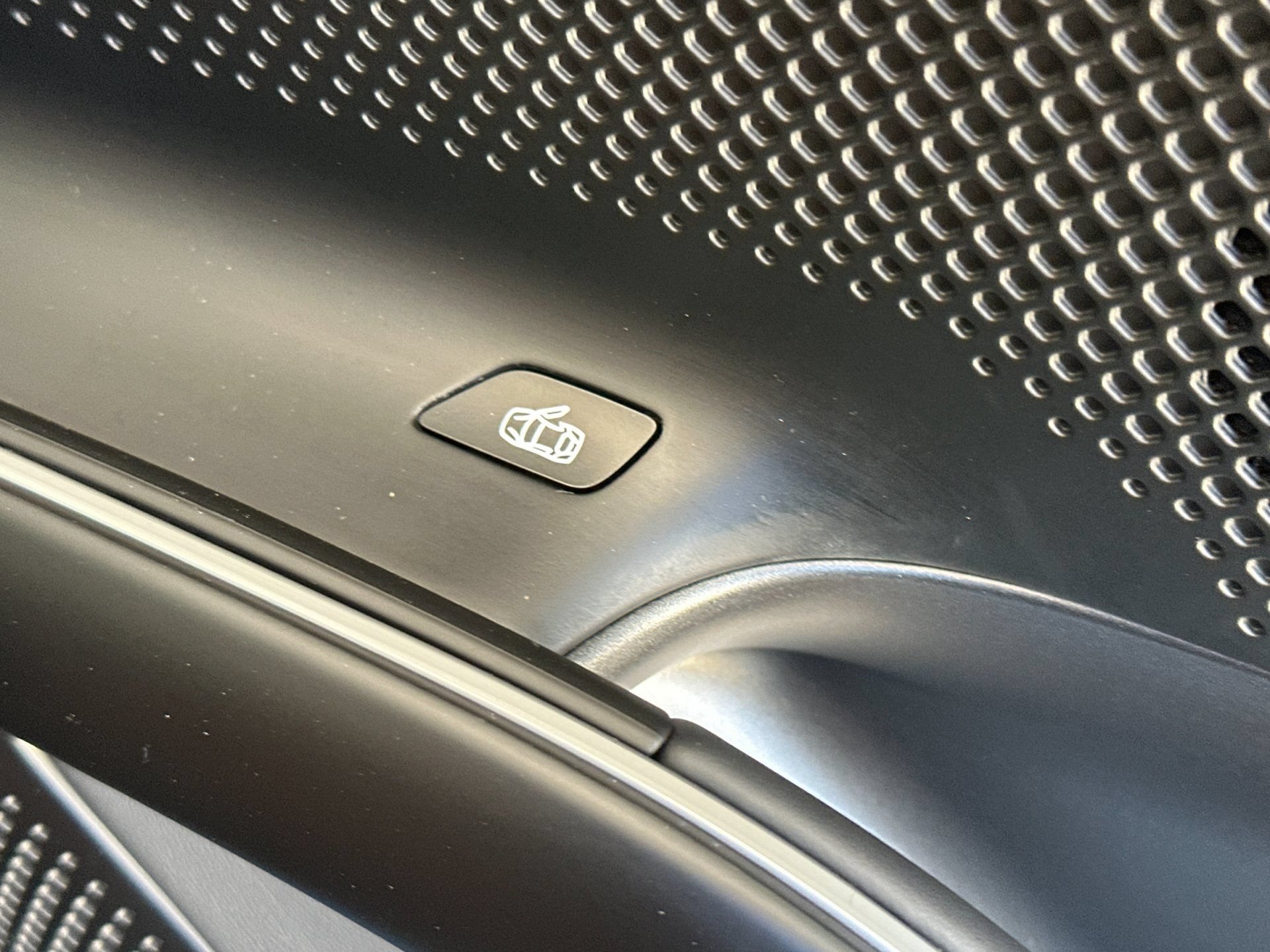 Used 2025 Ferrari 12Cilindri RWD image 16