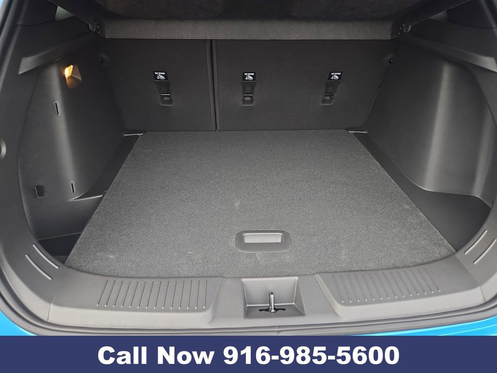 New 2026 Chevrolet Trax RS w/ Sunroof Package image 31