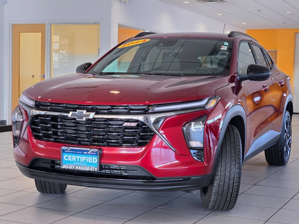 Certified 2024 Chevrolet Trax RS w/ Driver Confidence Package FWD image 4