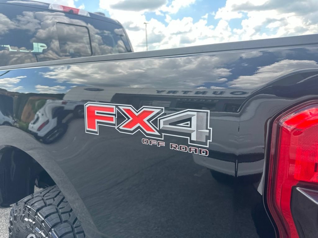 Used 2026 Ford F250 Platinum w/ Platinum Plus Package AWD/4WD image 14