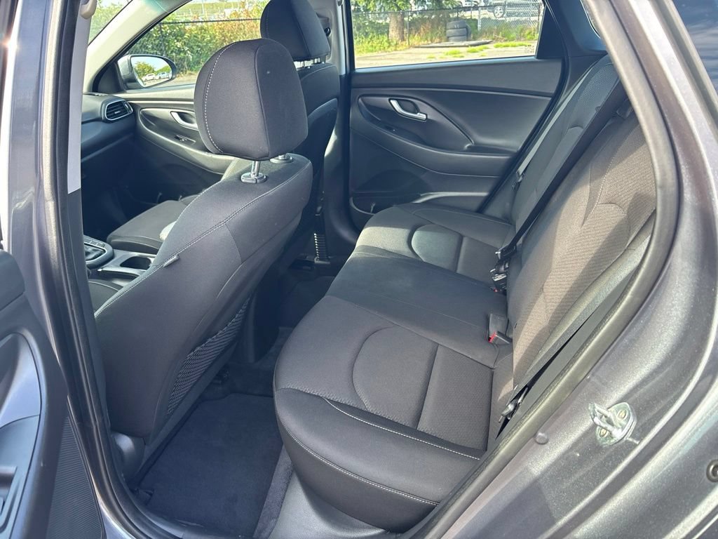 Used 2019 Hyundai Elantra GT FWD image 9