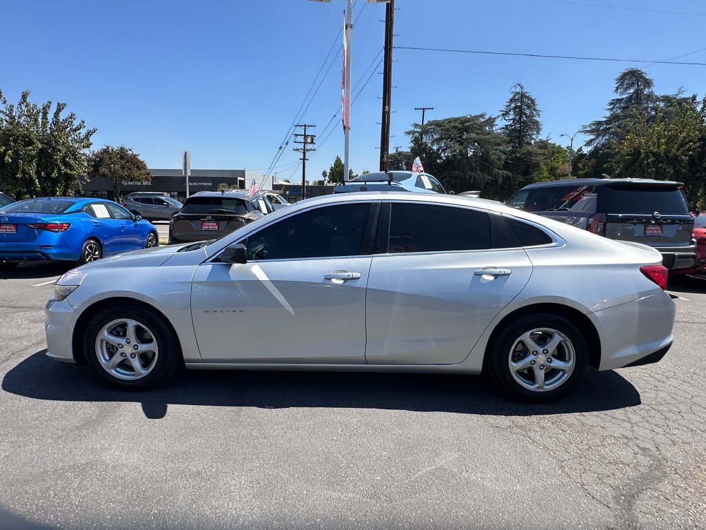 Used 2018 Chevrolet Malibu LS FWD image 3