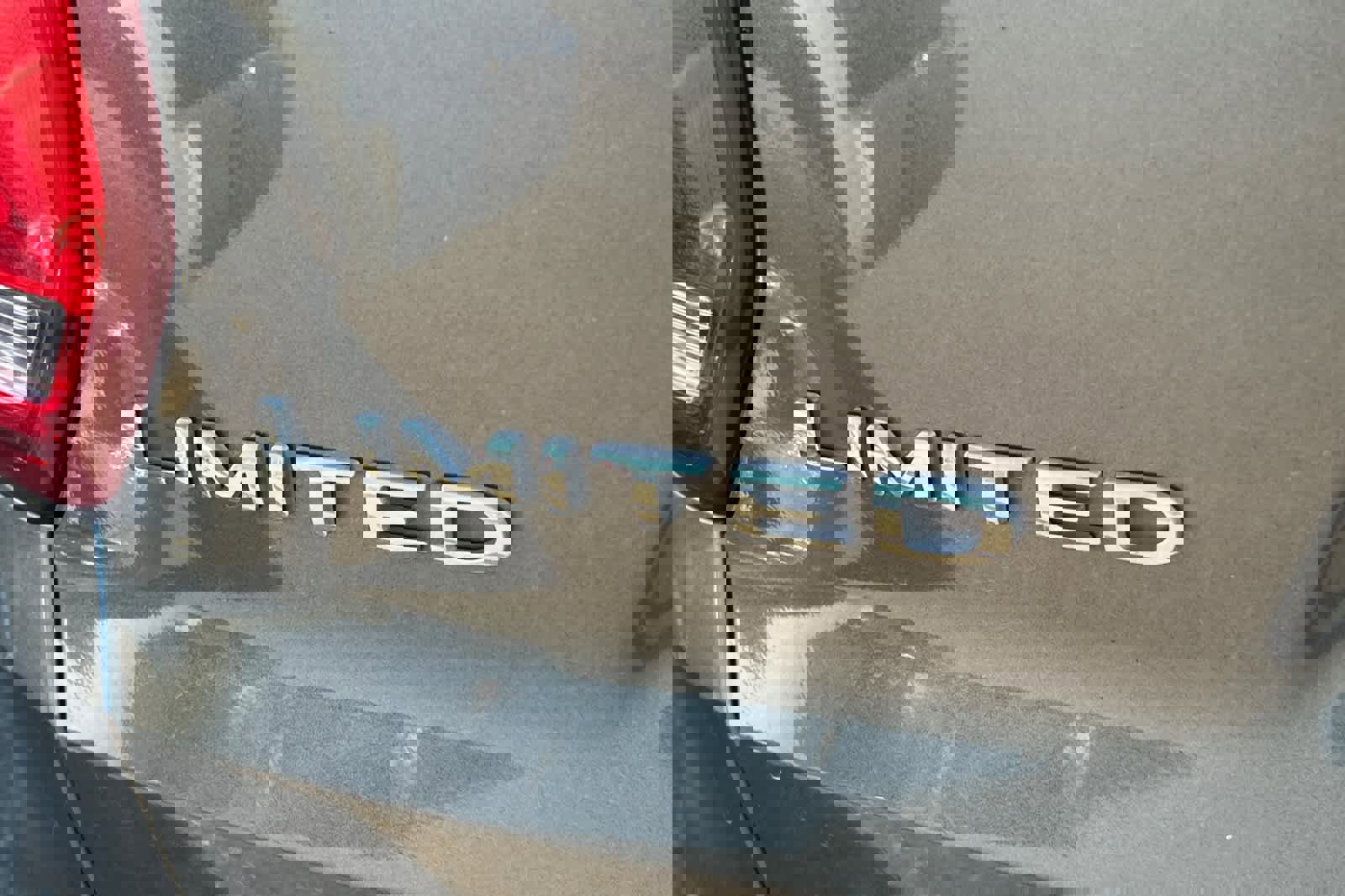 Used 2019 Ford Explorer Limited w/ Class III Trailer Tow Package FWD image 21