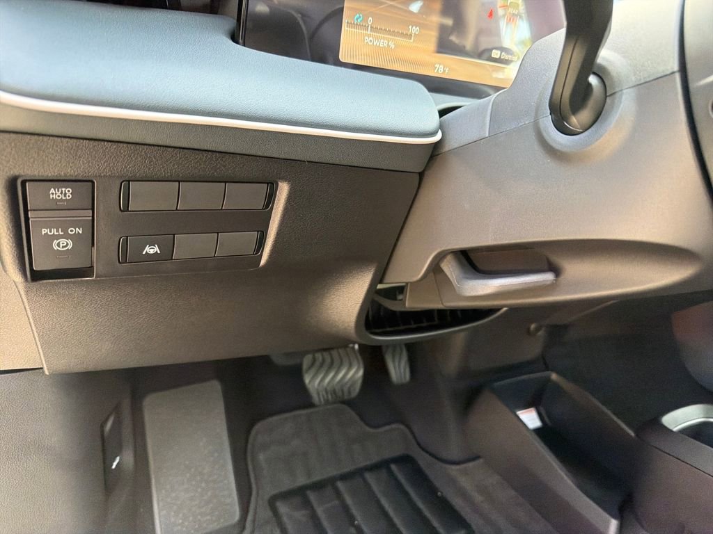 New 2026 Nissan Leaf SV+ w/ Floor Mat Package (SV+) image 17