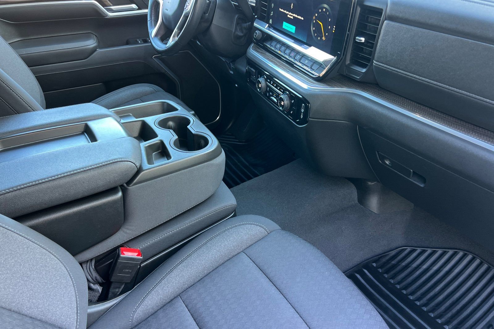 Used 2022 Chevrolet Silverado 1500 LT image 15