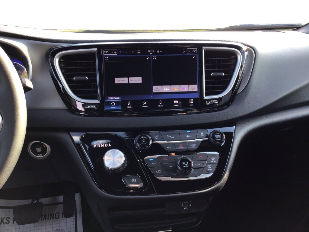 New 2027 Chrysler Pacifica LX FWD image 14