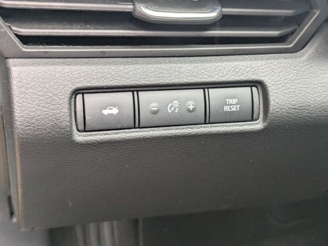 Used 2025 Nissan Altima 2.5 S FWD image 12
