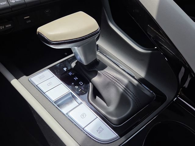 Used 2025 Hyundai Elantra Limited w/ Cargo Package FWD image 22