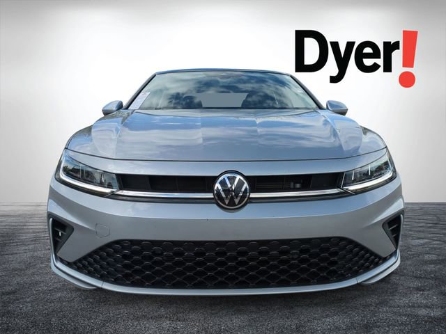 Used 2025 Volkswagen Jetta SE FWD image 9