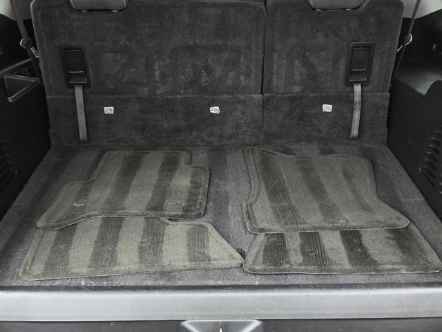 Used 2016 Chevrolet Suburban LS RWD image 9