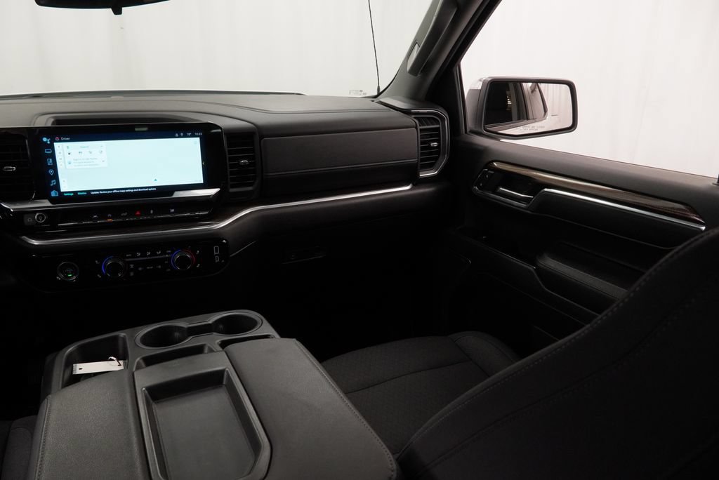 Used 2024 Chevrolet Silverado 1500 LT AWD/4WD image 15