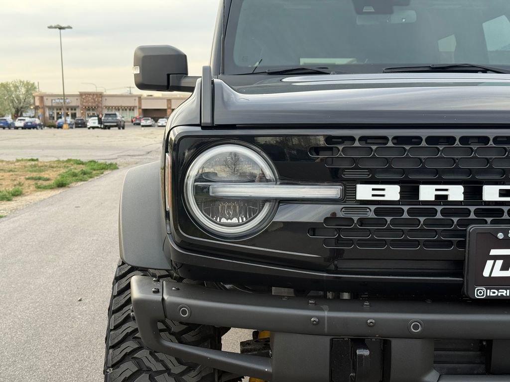 Used 2022 Ford Bronco Wildtrak image 6