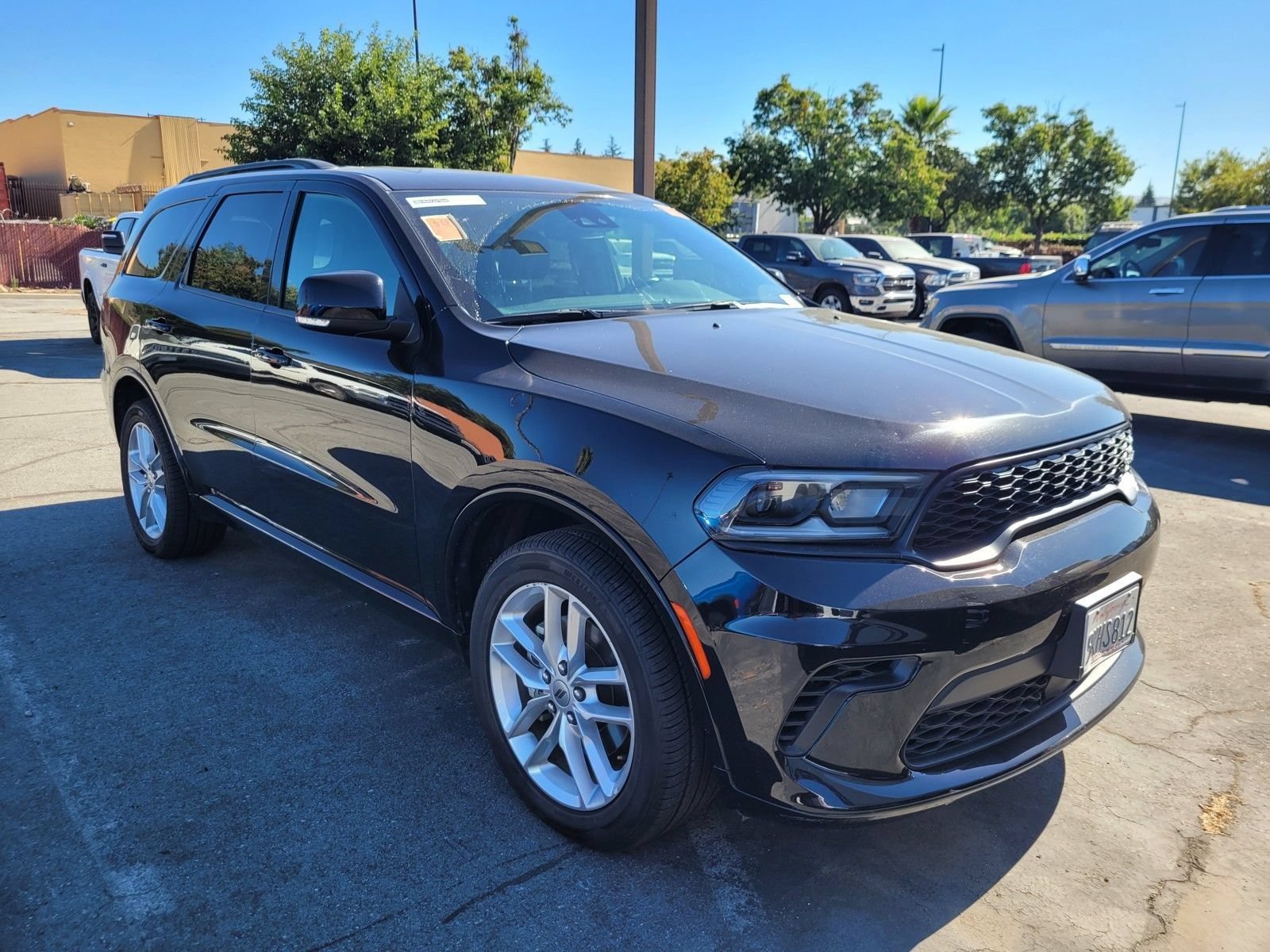 Used 2024 Dodge Durango GT RWD image 3