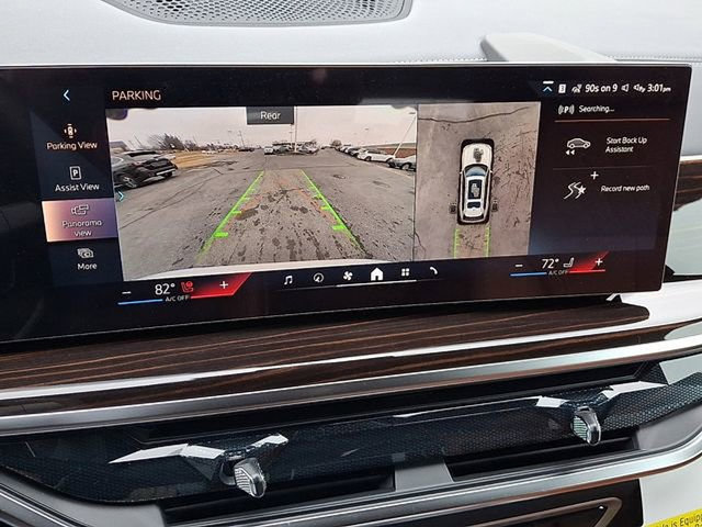 Used 2026 BMW X7 xDrive40i AWD/4WD image 13