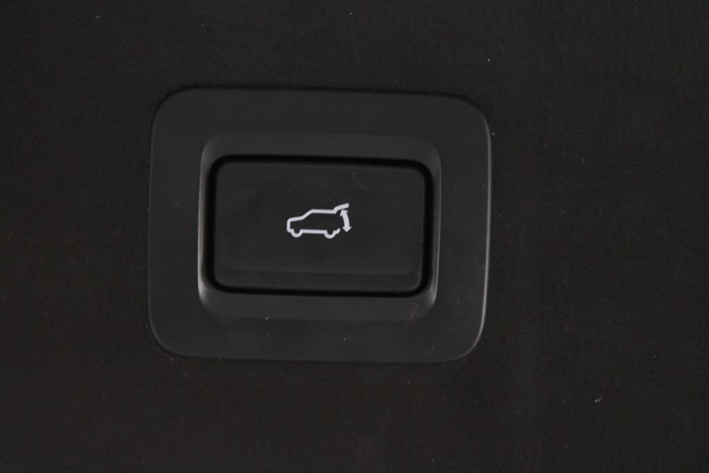 Used 2021 MAZDA CX-5 Touring w/ Touring Preferred SV Package image 16