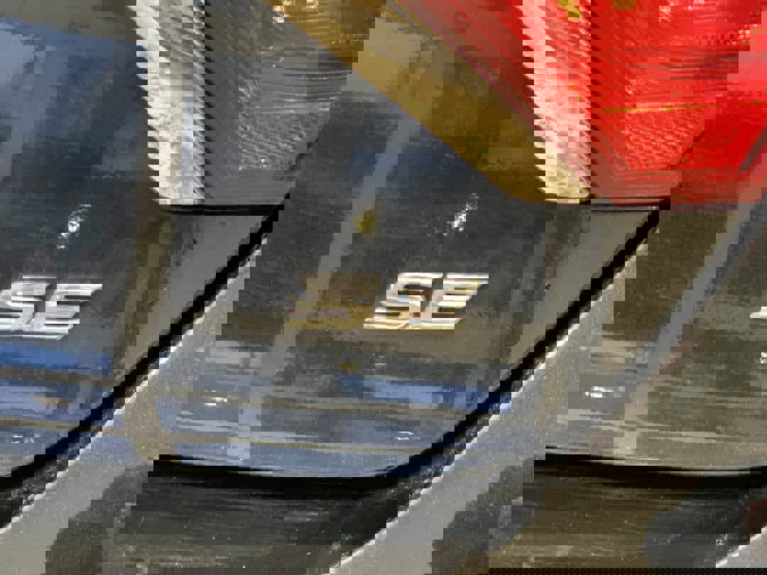 Used 2017 Toyota Camry SE image 12