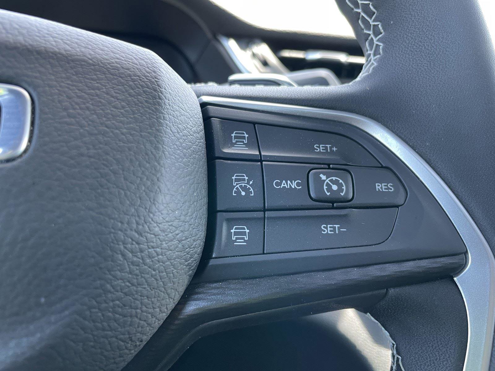 Certified 2025 Jeep Grand Cherokee Laredo X w/ Trailer Tow Package image 17