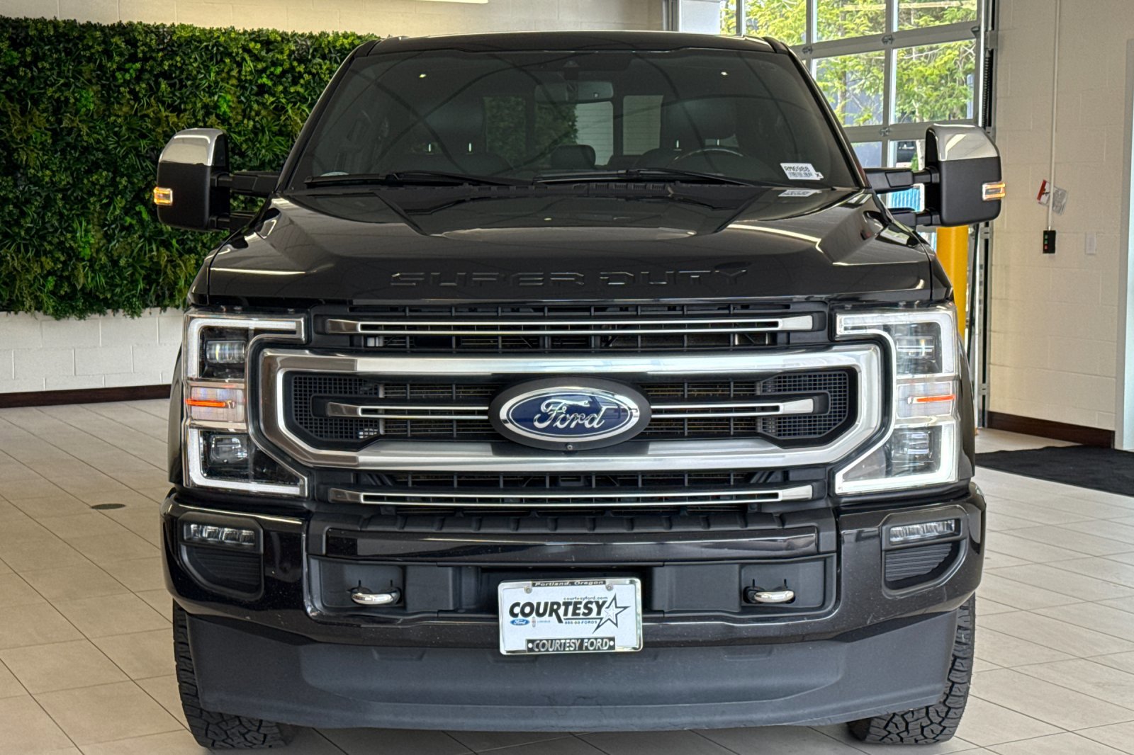 Certified 2021 Ford F250 Platinum w/ FX4 Off-Road Package image 9