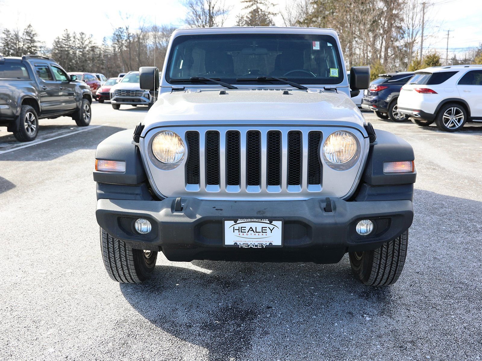 Used 2018 Jeep Wrangler Unlimited Sport S image 2