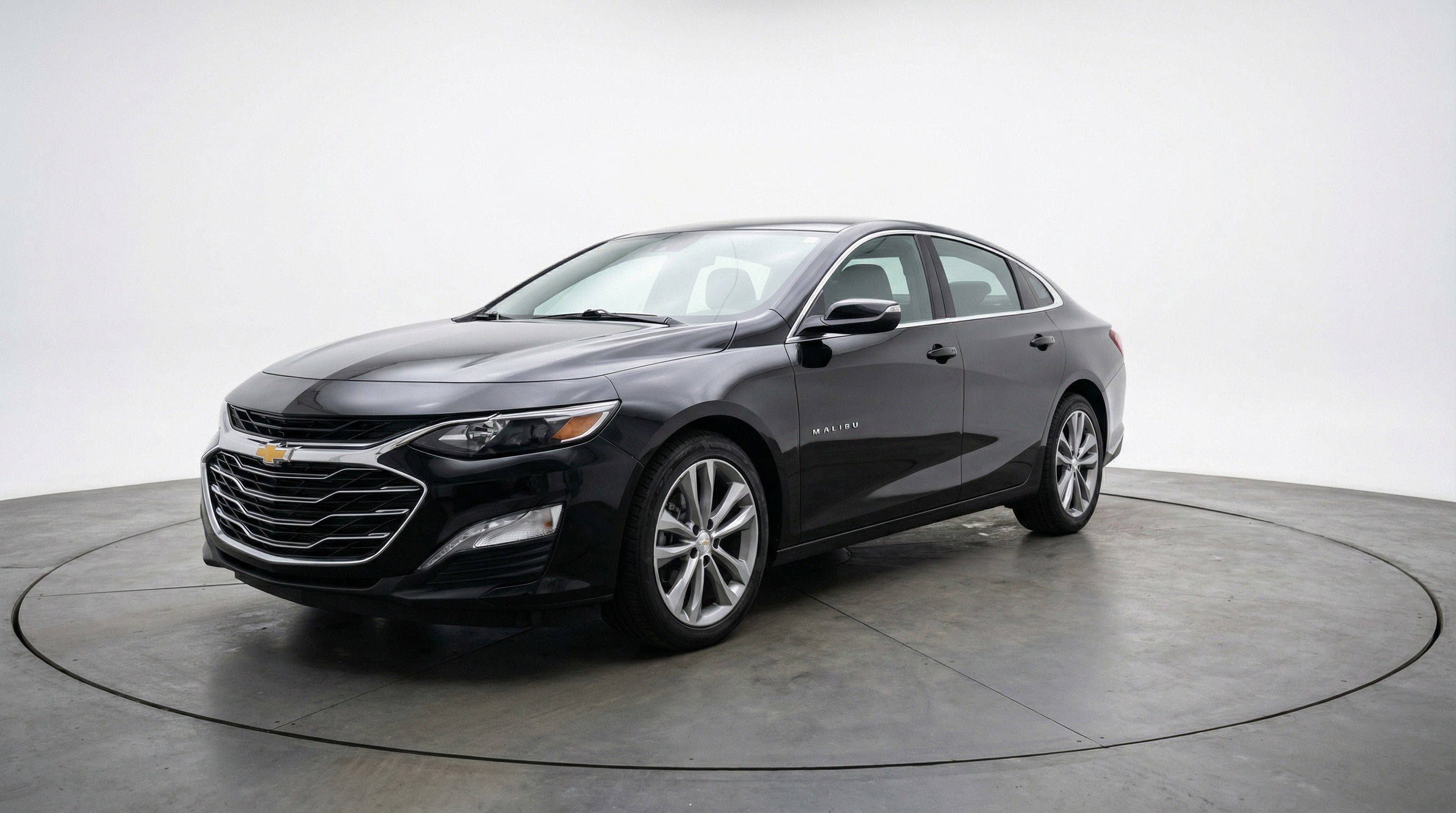 Used 2024 Chevrolet Malibu LT image 3