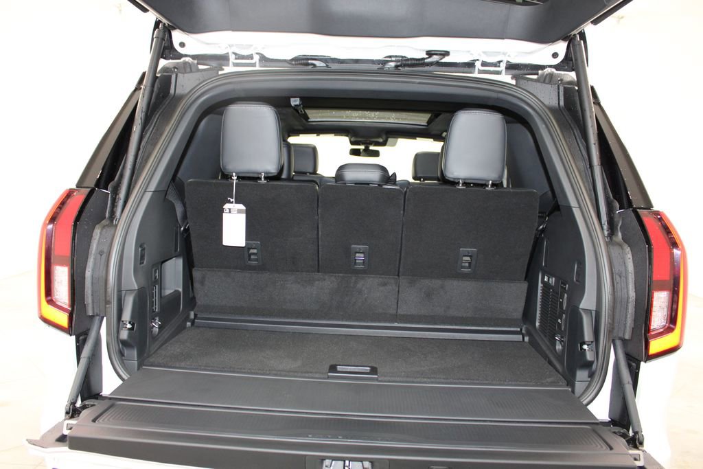 New 2025 Ford Expedition Platinum w/ Stealth Performance Package image 17