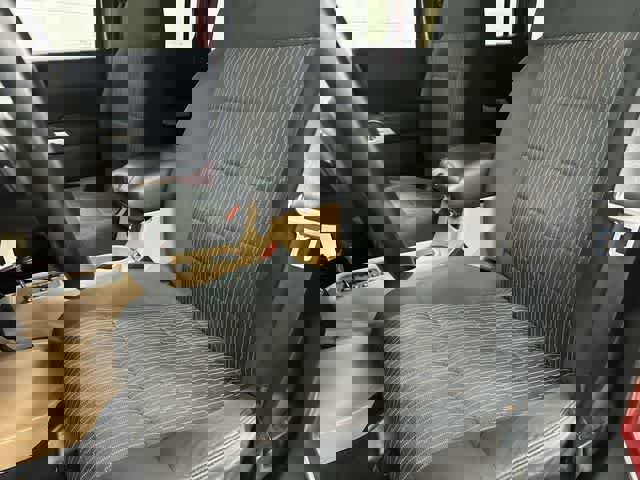 Used 2011 Jeep Wrangler Unlimited Rubicon w/ Connectivity Group image 10