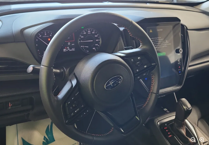 Used 2024 Subaru Crosstrek 2.5i Limited AWD/4WD image 9