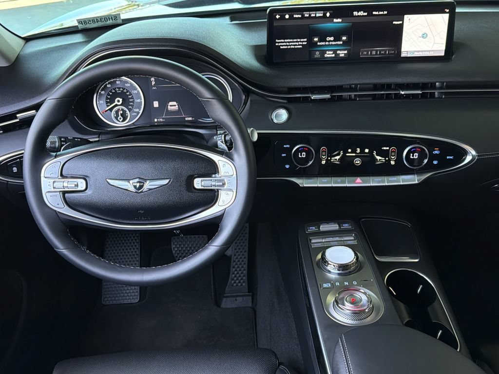 Used 2025 Genesis GV70 2.5T AWD/4WD image 15