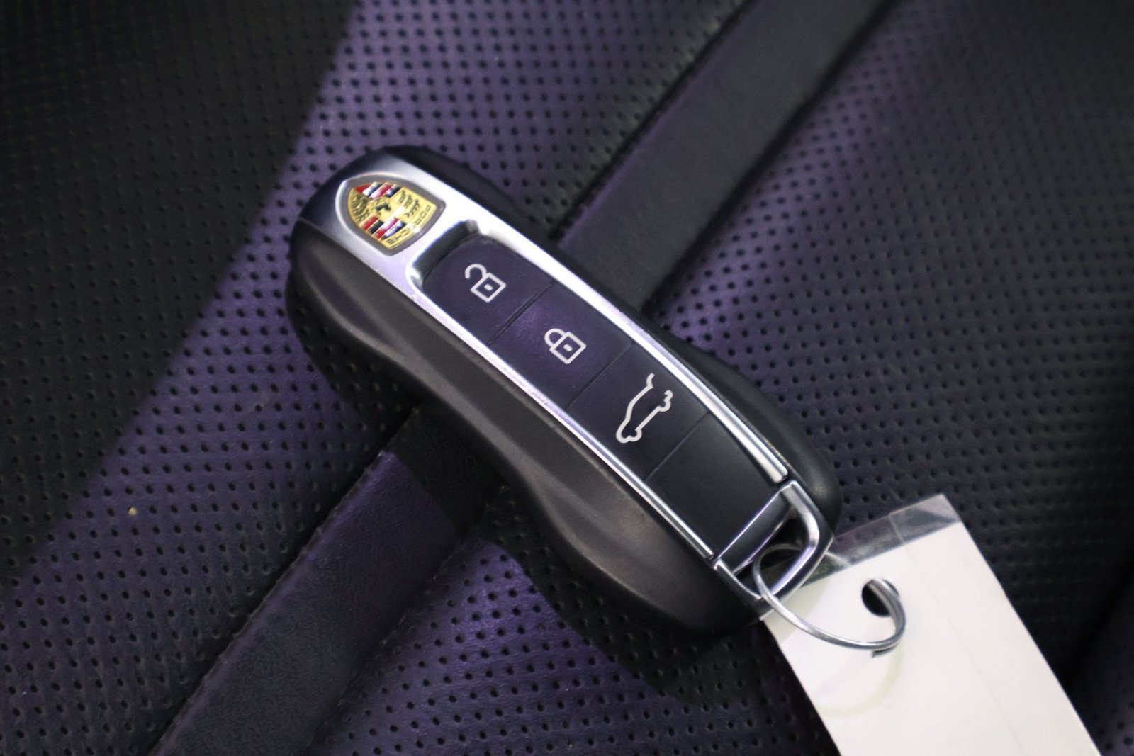 Certified 2023 Porsche Cayenne Platinum Edition AWD/4WD image 34