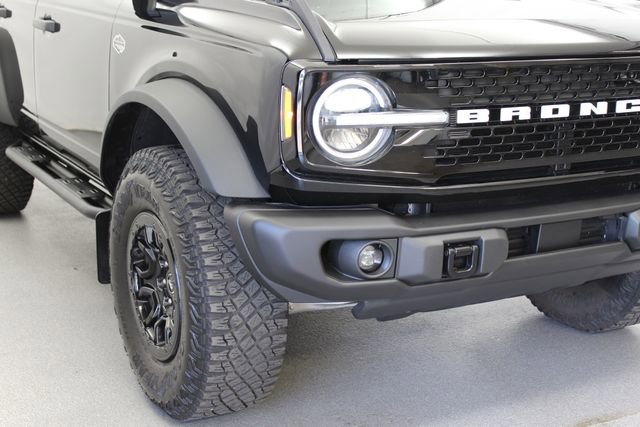 Used 2023 Ford Bronco Wildtrak image 2